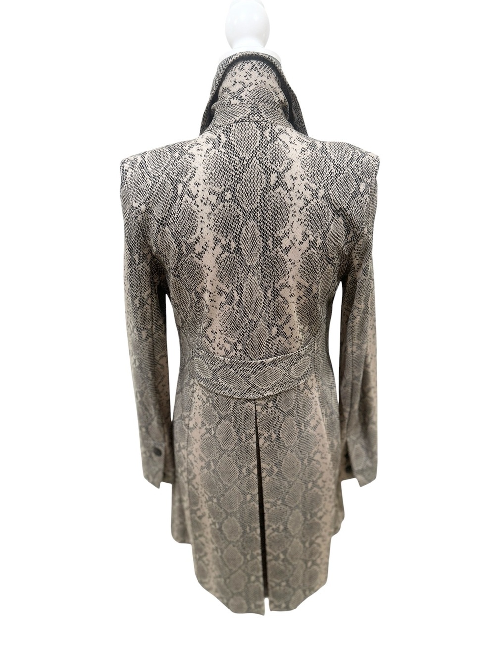 Nwot CAbi Neutral king cobra Snake-Print Trench Coat Beige and Gray size small - Picture 9 of 13